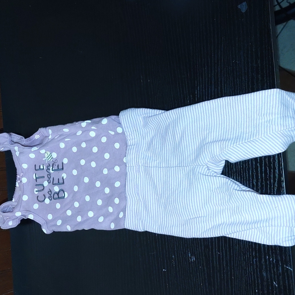 Carter's bumble bee set